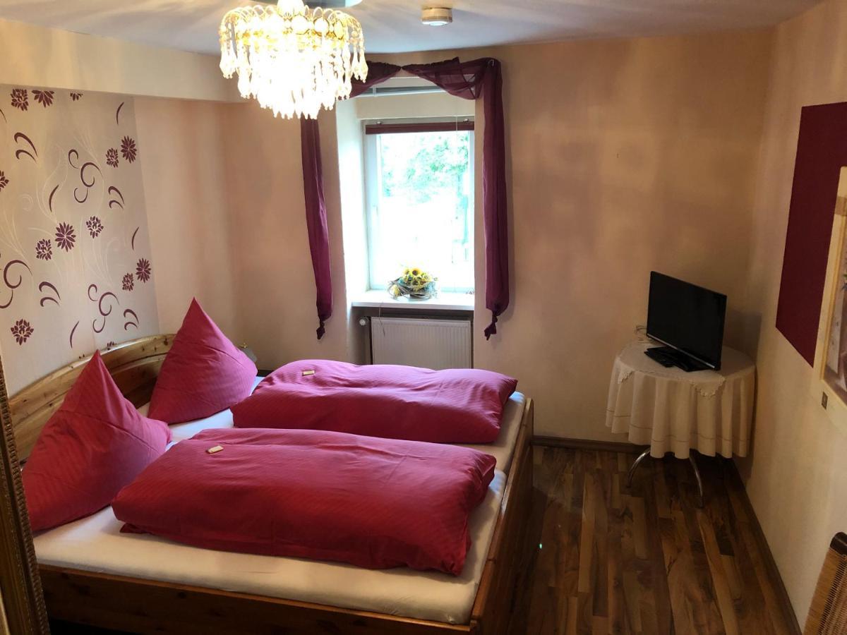 Hotel - Restaurant - Deutsches Haus Neuhutte Экстерьер фото